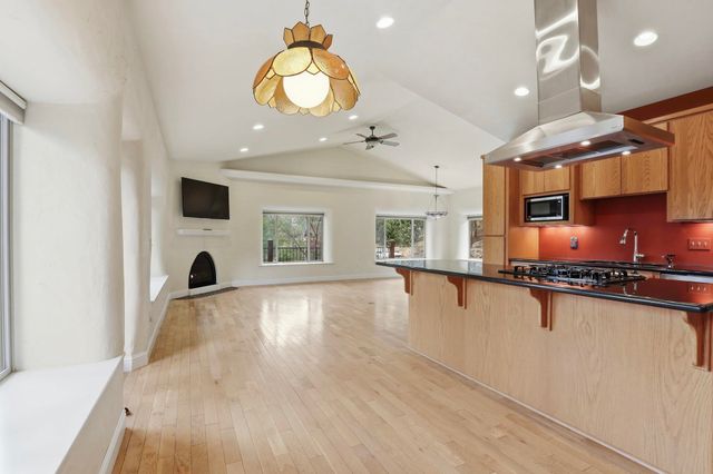 7710 E Beverly Dr, Spokane Valley, WA 99212