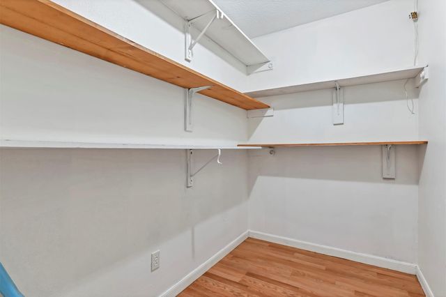 9842 Pinehurst Street, Baytown, TX 77521