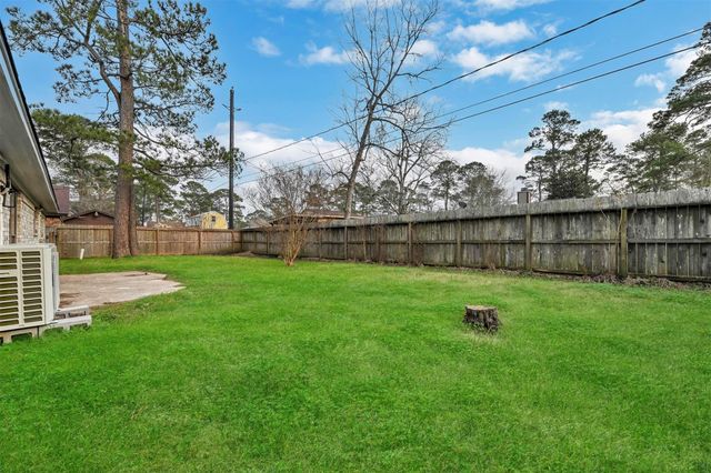 9842 Pinehurst Street, Baytown, TX 77521