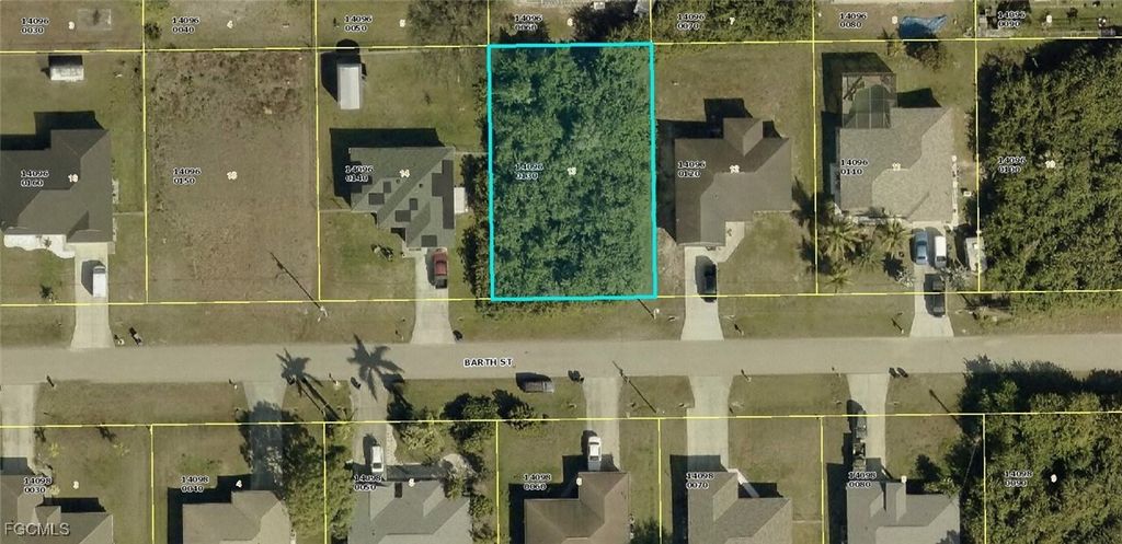 5006 Barth ST, Lehigh Acres, FL 33971