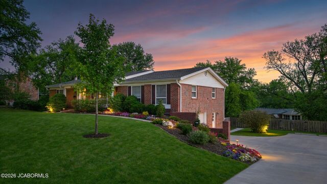 1120 DANFORTH DRIVE, Columbia, MO 65201