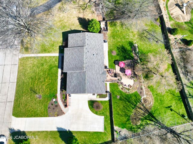 1120 DANFORTH DRIVE, Columbia, MO 65201
