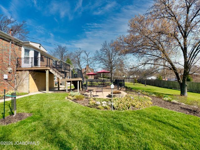 1120 DANFORTH DRIVE, Columbia, MO 65201