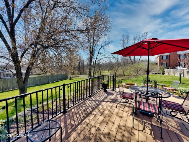 1120 DANFORTH DRIVE, Columbia, MO 65201