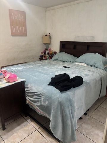 15 NE 130th Street, North Miami, FL 33161