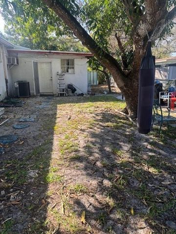 15 NE 130th Street, North Miami, FL 33161