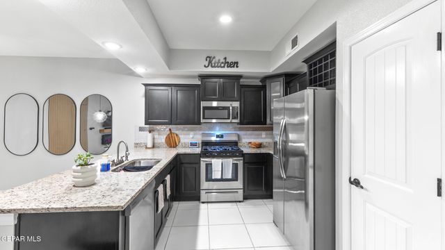 803 HC Gilbert Minjares Drive B, Socorro, TX 79927