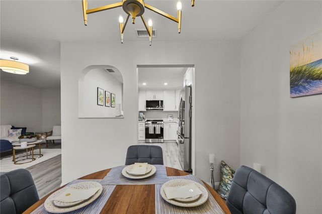 1084 NW 83rd Ave B-63, Fort Lauderdale, FL 33322