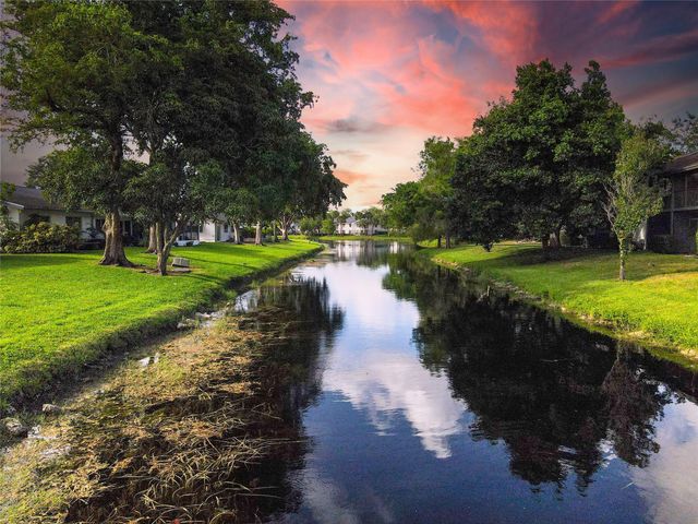 1084 NW 83rd Ave B-63, Fort Lauderdale, FL 33322