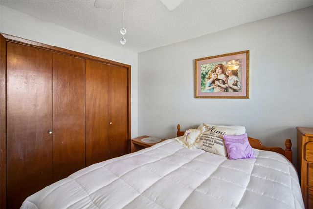 4801 Woodland Avenue 3, West Des Moines, IA 50266