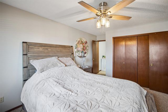 4801 Woodland Avenue 3, West Des Moines, IA 50266