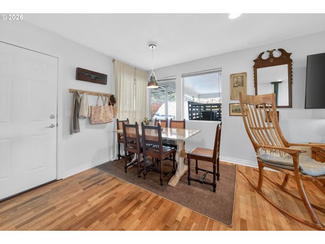 2153 Se OHIO Ave, Roseburg, OR 97470