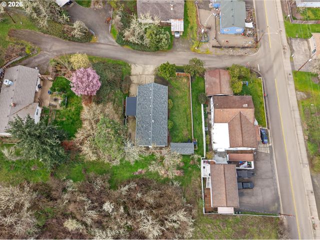 2153 Se OHIO Ave, Roseburg, OR 97470