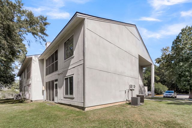 1005 Waterwood Drive, Goose Creek, SC 29445