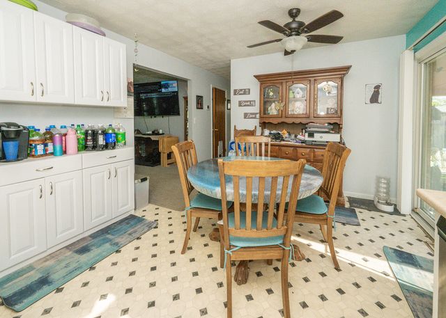 689 Skyline Drive, Florence, KY 41042