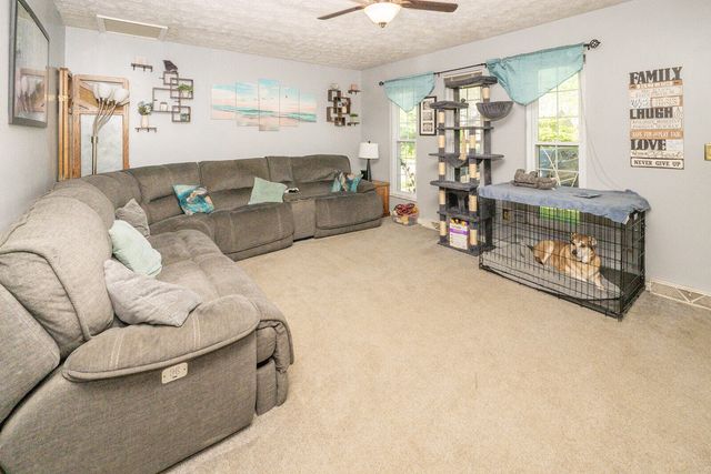 689 Skyline Drive, Florence, KY 41042
