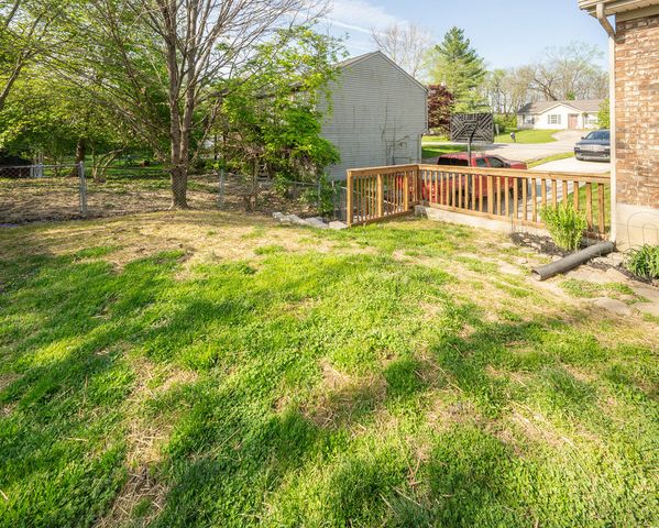 689 Skyline Drive, Florence, KY 41042