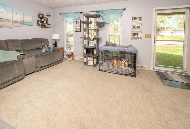 689 Skyline Drive, Florence, KY 41042