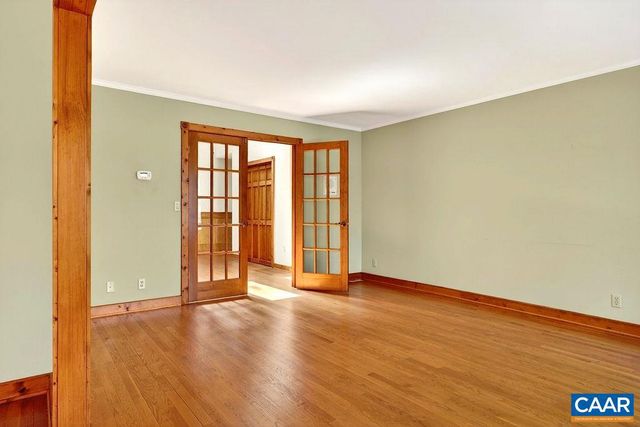 472 HORSESHOE MOUNTAIN RD, Roseland, VA 22967