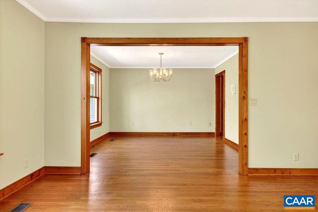472 HORSESHOE MOUNTAIN RD, Roseland, VA 22967
