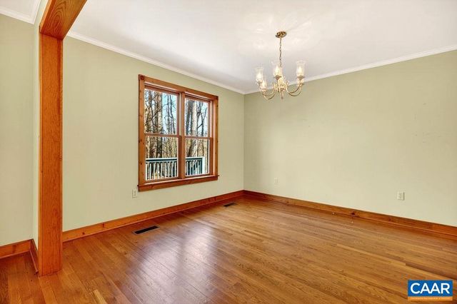 472 HORSESHOE MOUNTAIN RD, Roseland, VA 22967