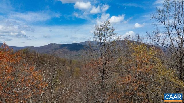 472 HORSESHOE MOUNTAIN RD, Roseland, VA 22967