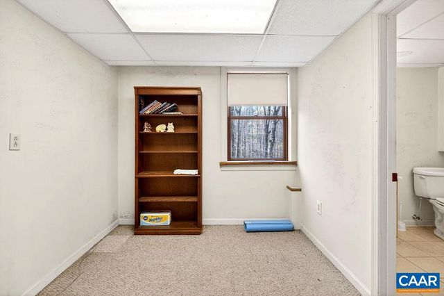 472 HORSESHOE MOUNTAIN RD, Roseland, VA 22967