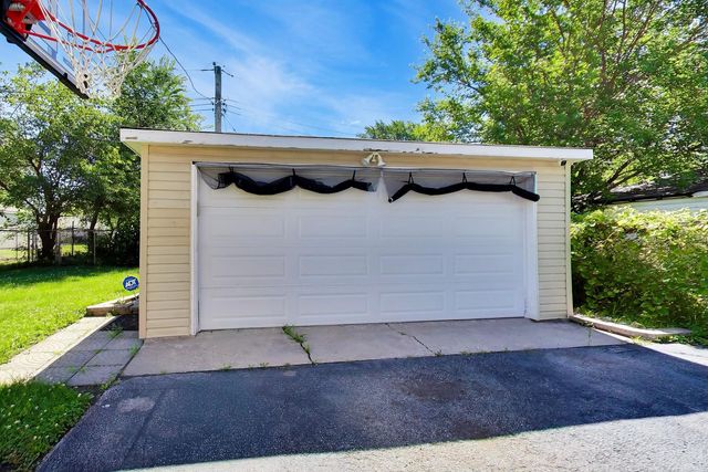 16641 Paulina Street, Markham, IL 60428