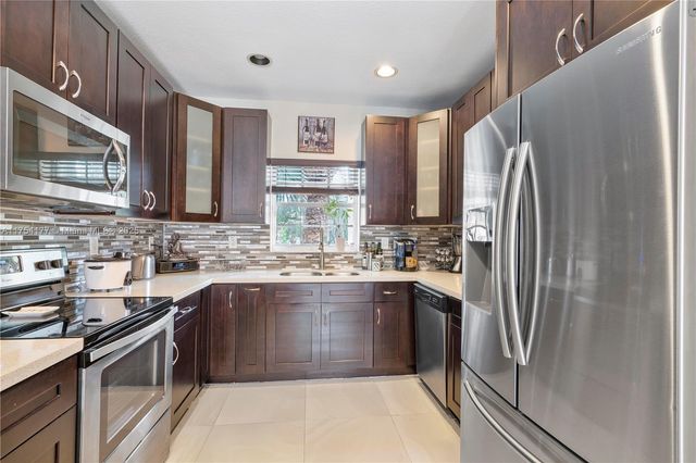 7546 NW 18th Dr, Pembroke Pines, FL 33024