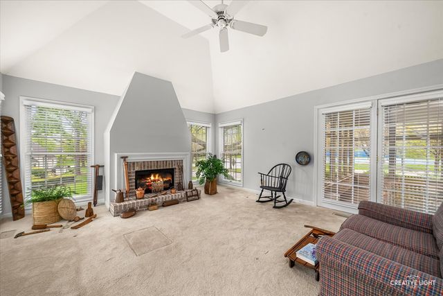 1 Glengarry Lane, Sugar Grove, IL 60554
