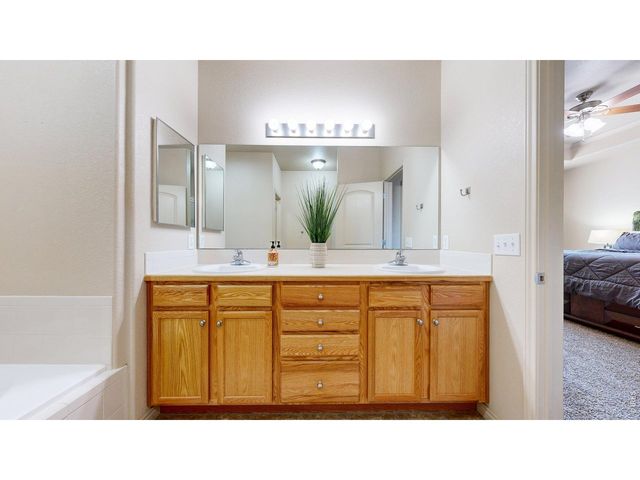4672 W 20th St Rd 4-413, Greeley, CO 80634