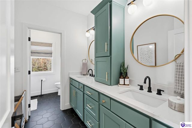 56 Still Meadow Ct, Elizabethtown, KY 42701