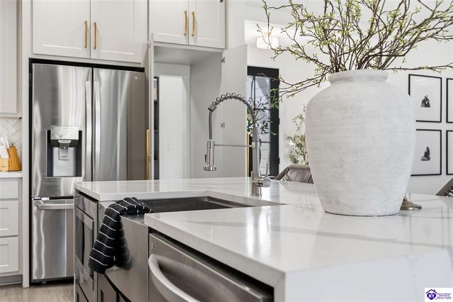 56 Still Meadow Ct, Elizabethtown, KY 42701