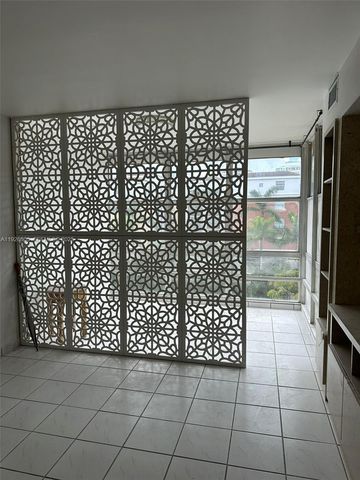 210 172nd St 542, Sunny Isles Beach, FL 33160