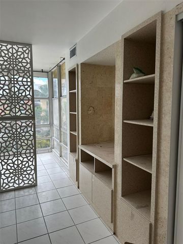 210 172nd St 542, Sunny Isles Beach, FL 33160