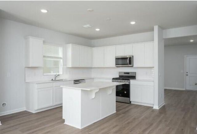 725 Meadowbrook Lane, Summerville, SC 29486