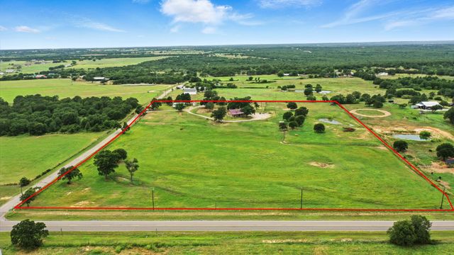 250 Division Lane, Poolville, TX 76487