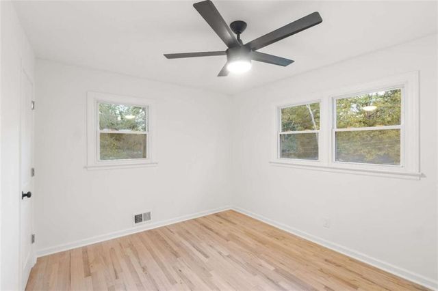 6048 BLACKHAWK Trail, Mableton, GA 30126