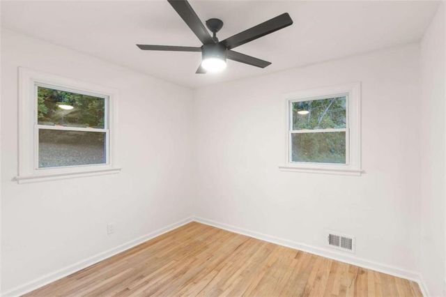 6048 BLACKHAWK Trail, Mableton, GA 30126