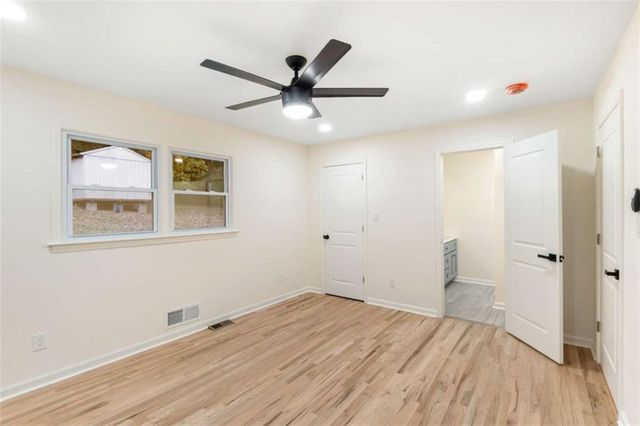 6048 BLACKHAWK Trail, Mableton, GA 30126