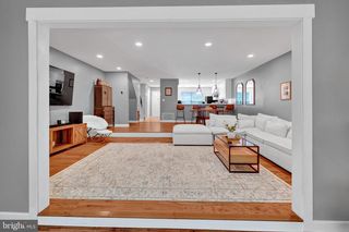 34 VIBURNUM CT, Lawrence Township, NJ 08648