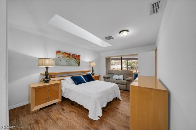 4126 SE 1st CT, Cape Coral, FL 33904