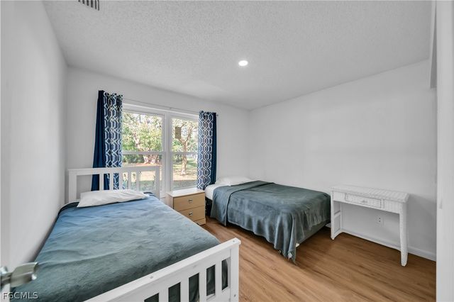 4126 SE 1st CT, Cape Coral, FL 33904