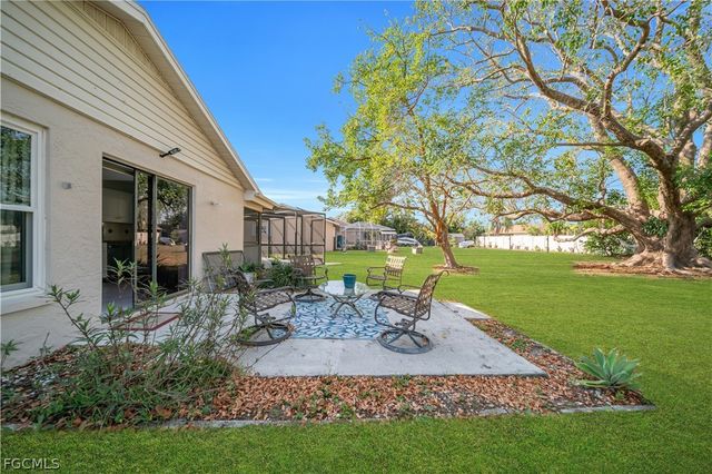 4126 SE 1st CT, Cape Coral, FL 33904