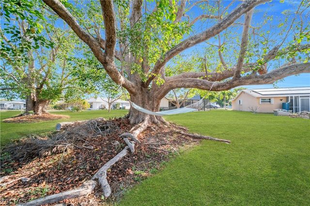 4126 SE 1st CT, Cape Coral, FL 33904