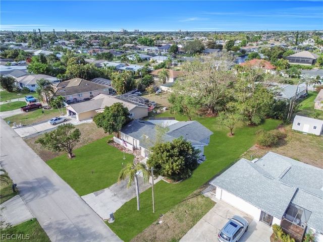 4126 SE 1st CT, Cape Coral, FL 33904
