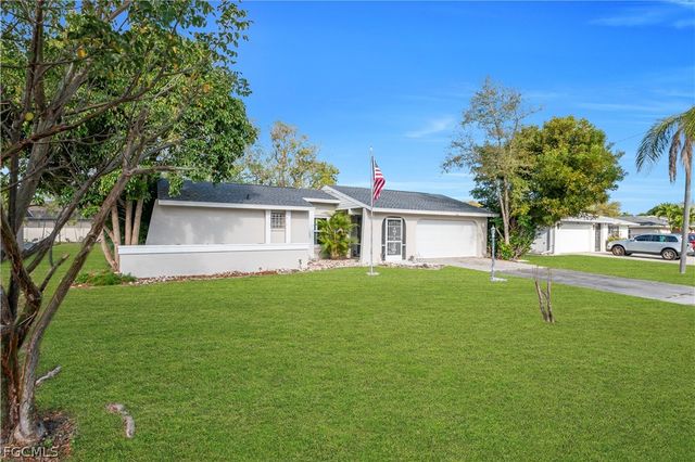 4126 SE 1st CT, Cape Coral, FL 33904