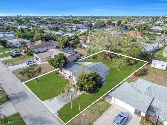 4126 SE 1st CT, Cape Coral, FL 33904