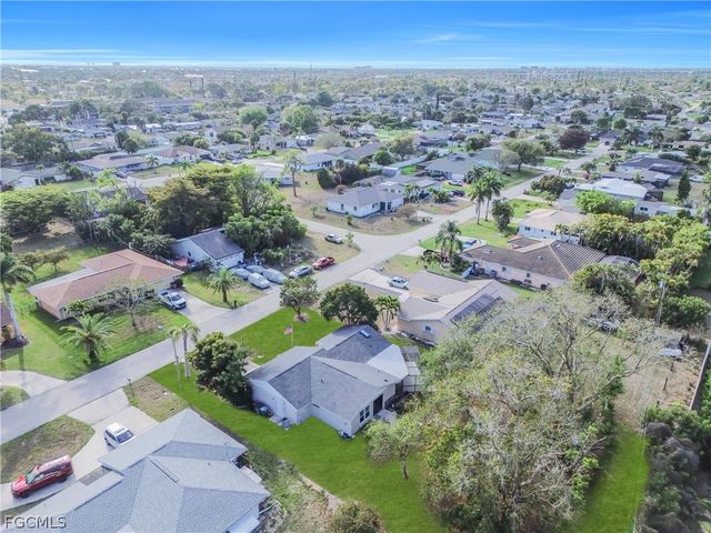 4126 SE 1st CT, Cape Coral, FL 33904