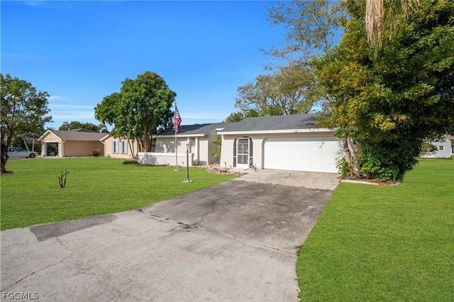 4126 SE 1st CT, Cape Coral, FL 33904